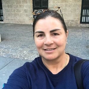 Meet your Posher, Julia